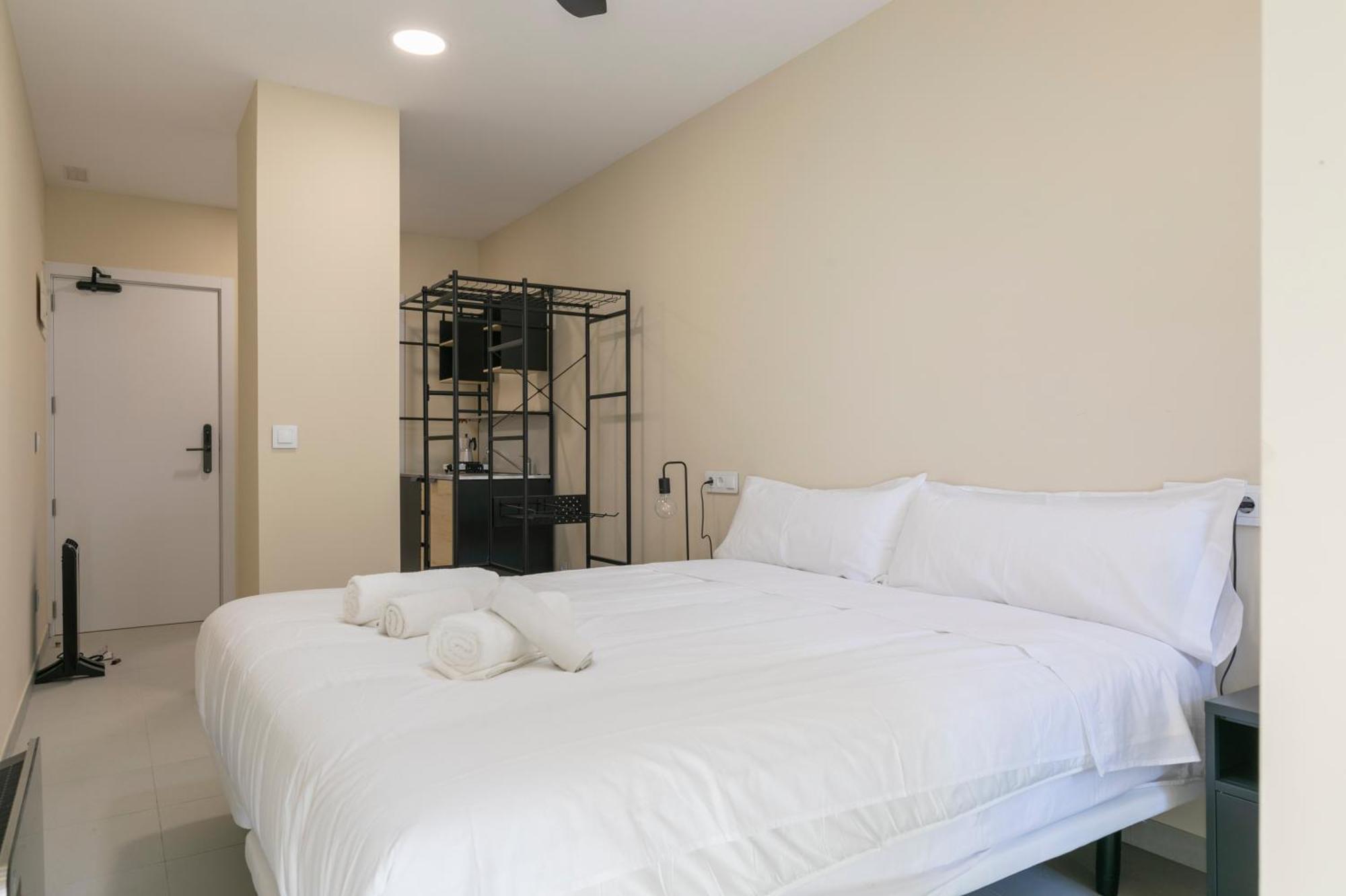 Homeabout Smart Rooms Tetuan - Sin Recepcion Madrid Ngoại thất bức ảnh