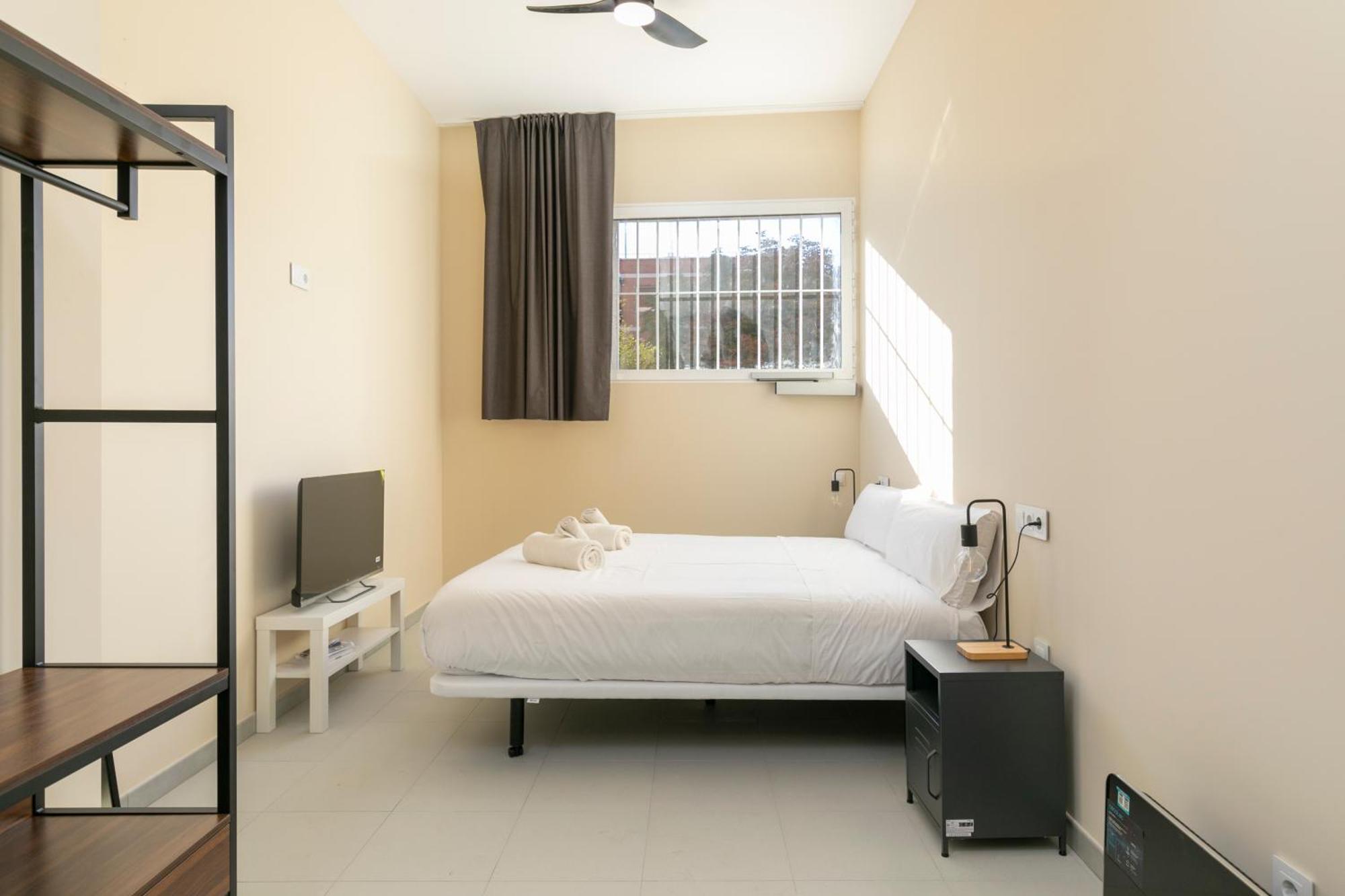 Homeabout Smart Rooms Tetuan - Sin Recepcion Madrid Ngoại thất bức ảnh