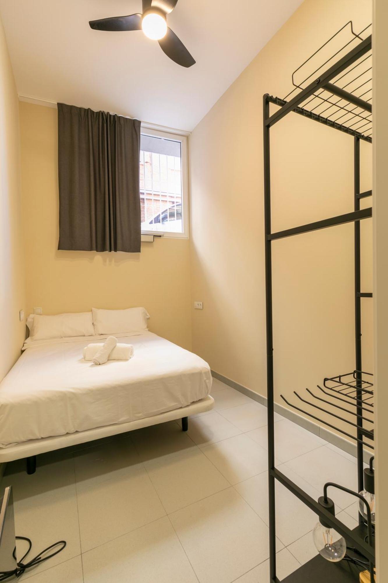 Homeabout Smart Rooms Tetuan - Sin Recepcion Madrid Ngoại thất bức ảnh