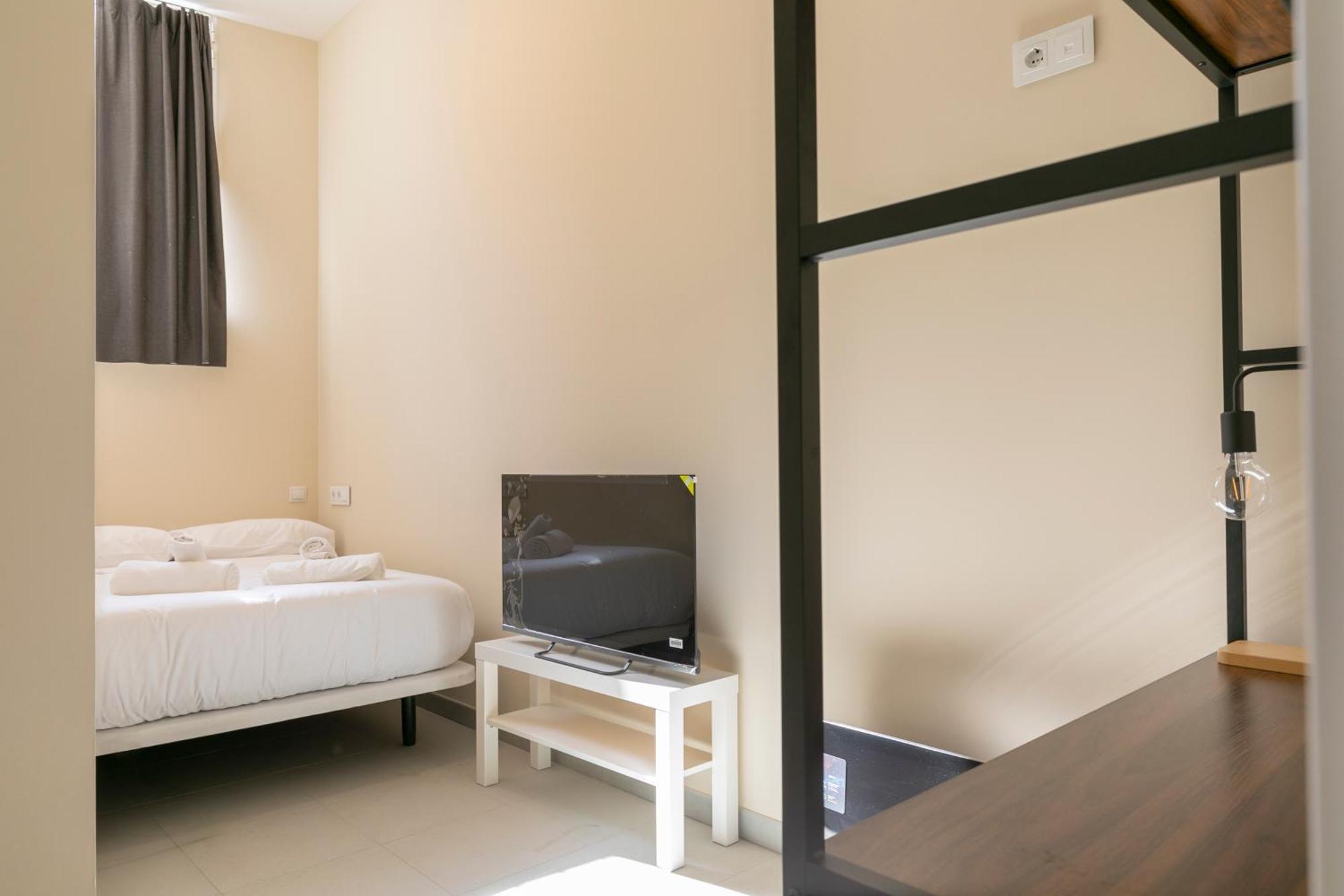 Homeabout Smart Rooms Tetuan - Sin Recepcion Madrid Ngoại thất bức ảnh