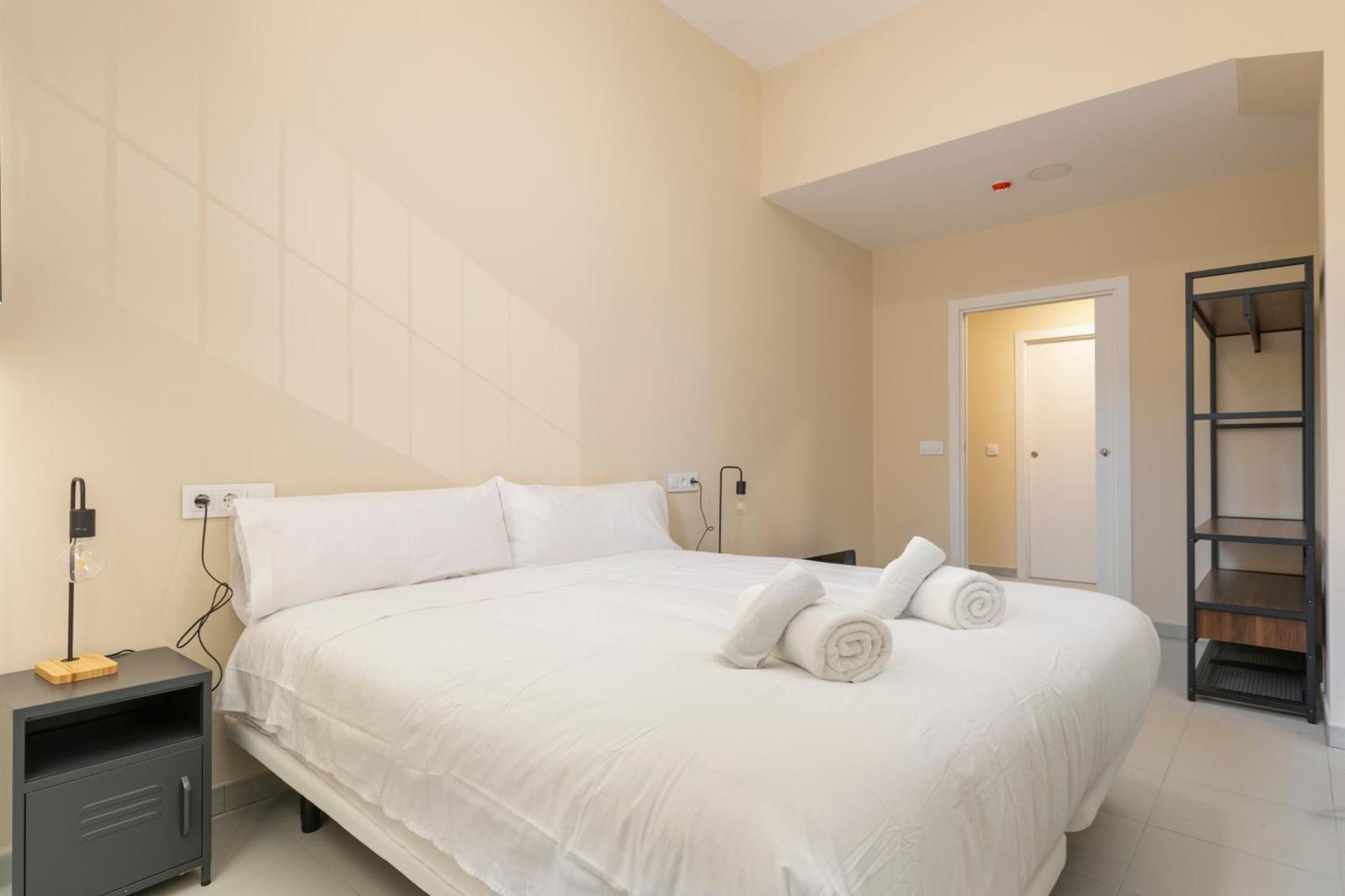 Homeabout Smart Rooms Tetuan - Sin Recepcion Madrid Ngoại thất bức ảnh